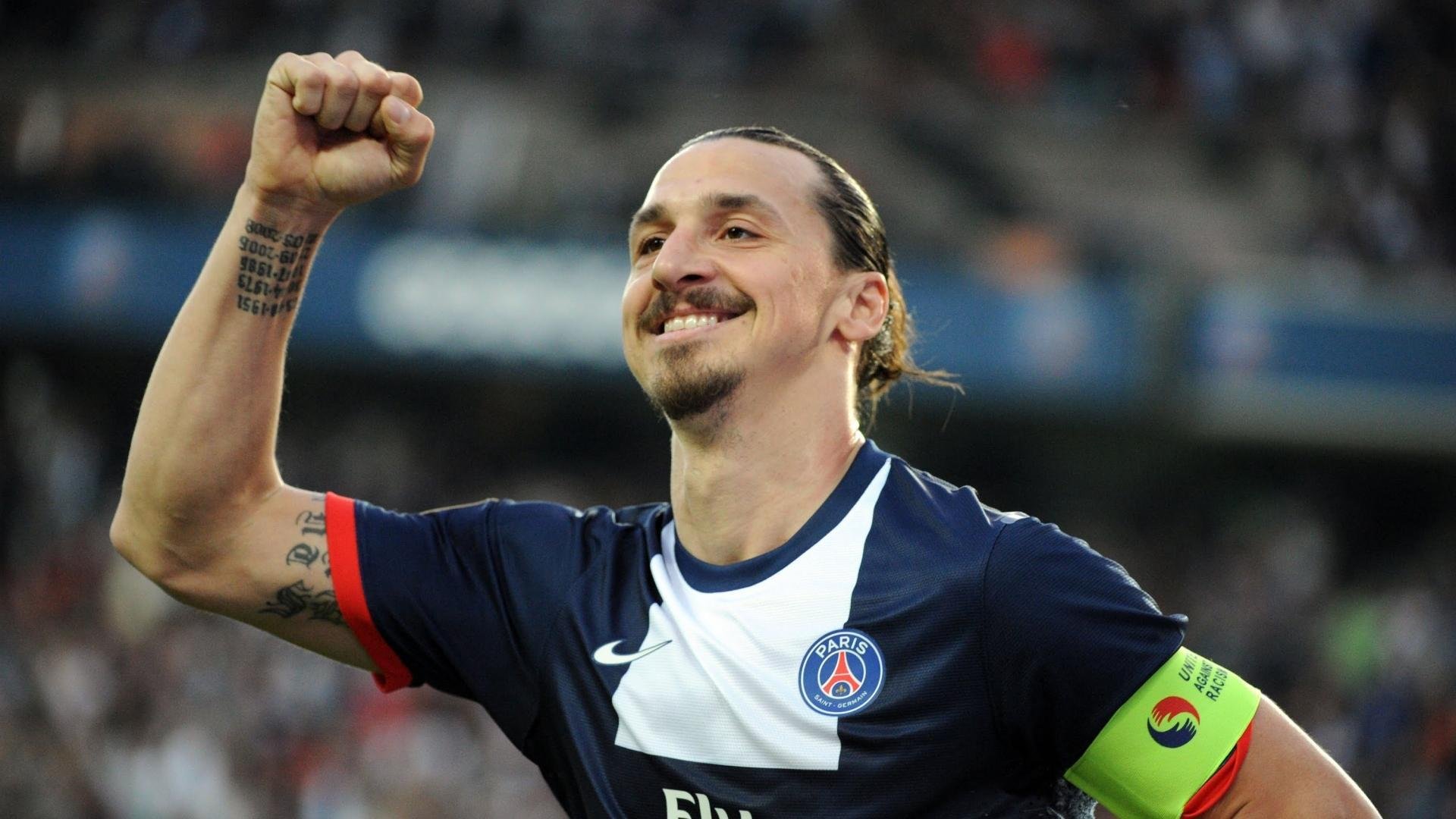 C罗更新社交媒体晒训练成果照片，c罗的社交媒体