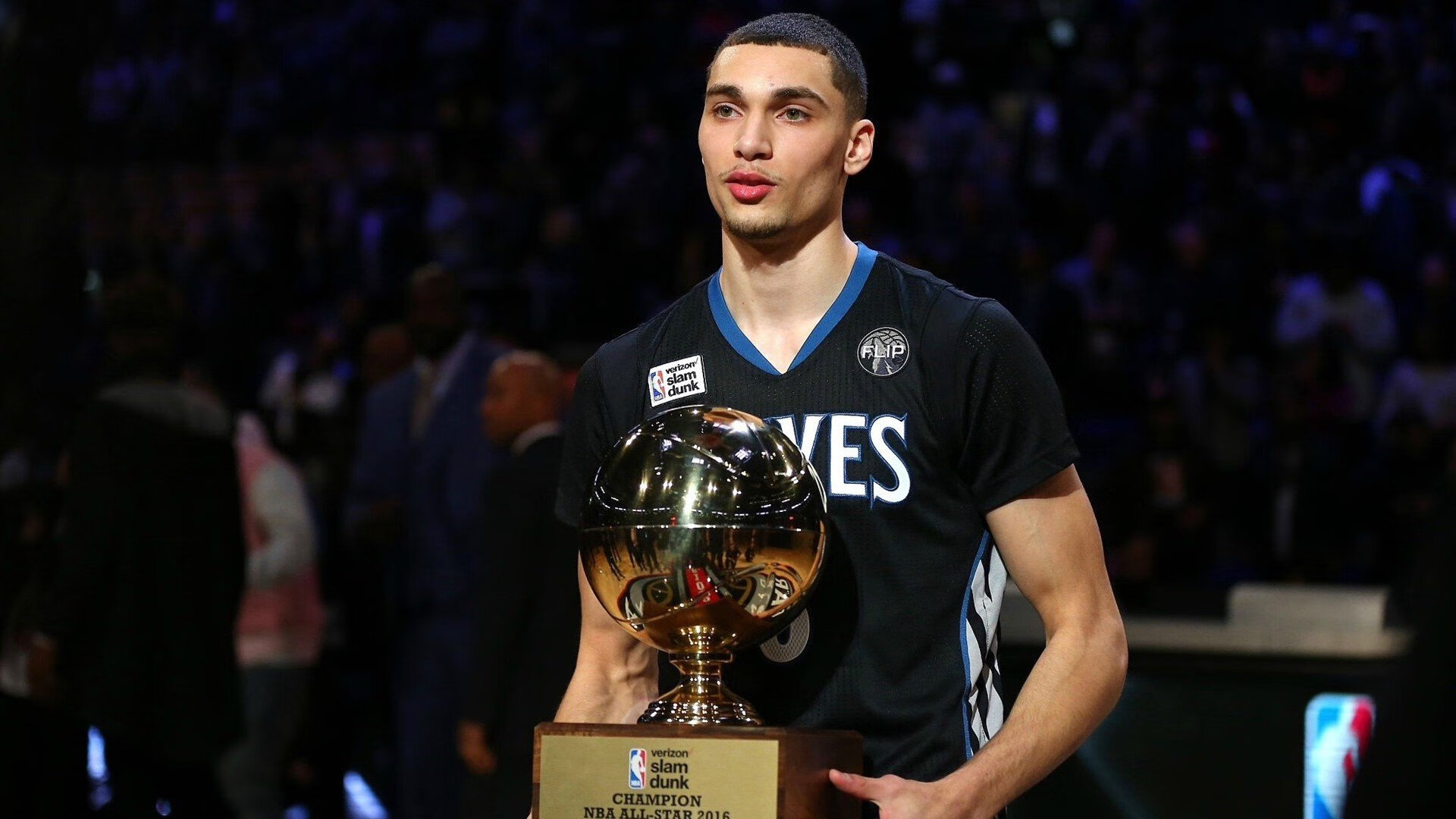 星空体育在线入口-乌鸦那波配合太流畅了，四分卫节奏完美，乌鸦5=几